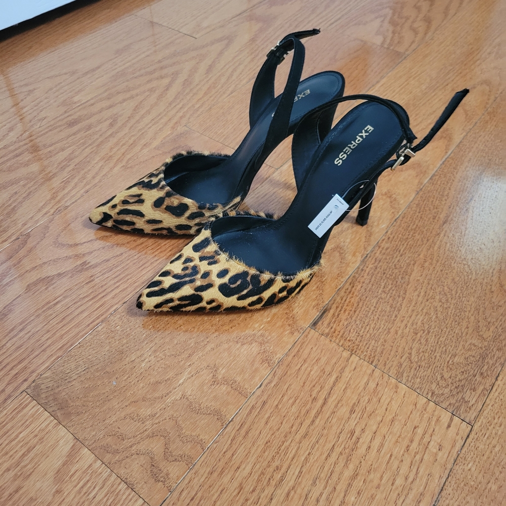 Express Tan and Black Heels with Stiletto Design